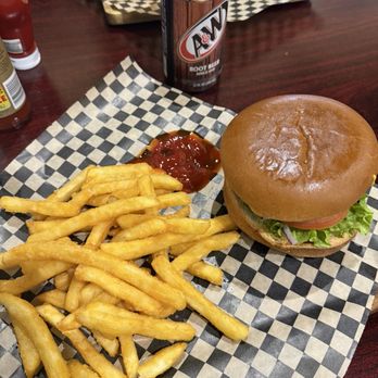Dynamite grill - Local flavor at its best. Arlington has a gem on its hands - Burgers Near Me - Arlington, Texas