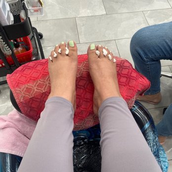Sun Nails - Nail Salons Near Me - Los Angeles, California