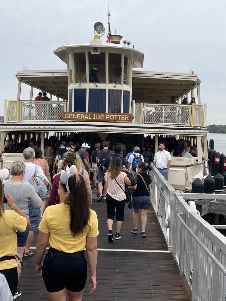 Seven Seas Lagoon Image