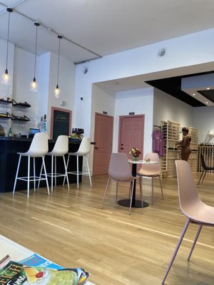 The Hippo Wine Bar & Shop by null