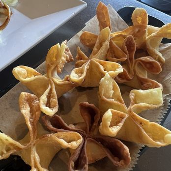 Thai Chaiyo Tustin - Crab Rangoon Cream Cheese Wonton (8 pieces) - Thai Near Me - Tustin, California Thai Chaiyo Tustin - Crab Rangoon Cream Cheese Wonton (8 pieces) - Thai Near Me - Tustin, California