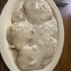 Cindy’s South Pointe Restaurant - Biscuits and gravy plate