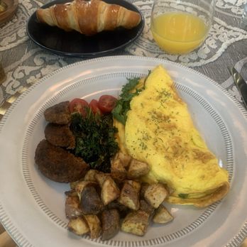 Wellspring Manor & Spa - Breakfast - Bed & Breakfast Near Me - Upper Marlboro, Maryland