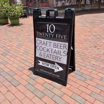 10 Twenty five - Gastropubs Near Me - Fort Myers, Florida