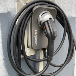 Pelren Electric - Electric vehicle ChargePoint