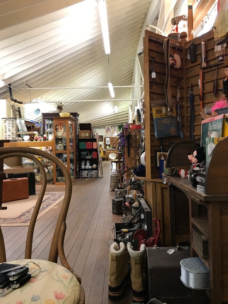 GOLDEN GIRLS ANTIQUES MALL 13 Reviews 505 N Last Chance Gulch