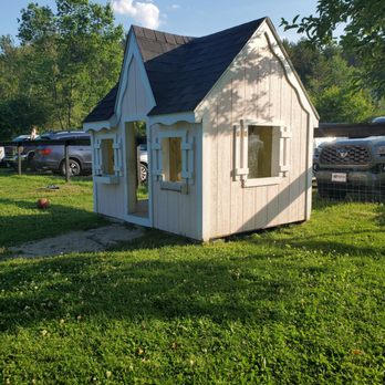 Sanctuary Dairy Farm Ice Cream - Ice Cream & Frozen Yogurt Near Me - Sunapee, New Hampshire Sanctuary Dairy Farm Ice Cream - Ice Cream & Frozen Yogurt Near Me - Sunapee, New Hampshire