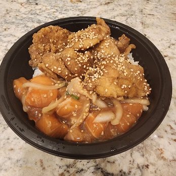 Paina Cafe - Dakine bowl. Salmon poke with garlic chicken - Poke Near Me - Las Vegas, Nevada