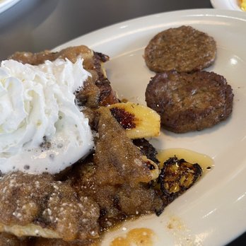 Eggs Up Grill - Banana French toast good stuff right here definitely will bring my fat self back - Breakfast & Brunch Near Me - Myrtle Beach, South Carolina