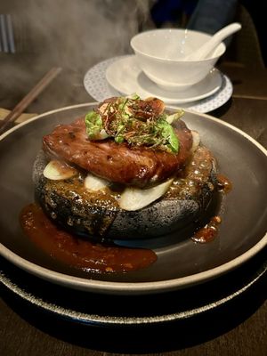 Mott 32 by null