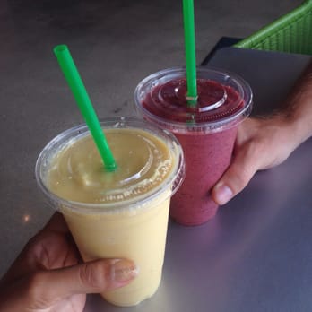 Pure Pressed - Orange Creme and Berry Berry Smoothies - delicious! - Juice Bars & Smoothies Near Me - Los Angeles, California