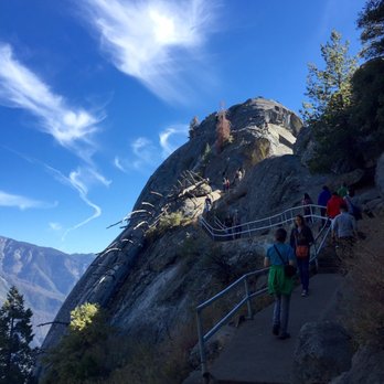 Moro Rock - Steep climb up, but worth it! - Hiking Near Me Moro Rock - Steep climb up, but worth it! - Hiking Near Me