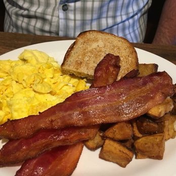 Slappy Cakes - Breakfast & Brunch Near Me - Lahaina, Hawaii Slappy Cakes - Breakfast & Brunch Near Me - Lahaina, Hawaii
