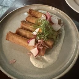 Excellent Lumpia with Savory Sauce