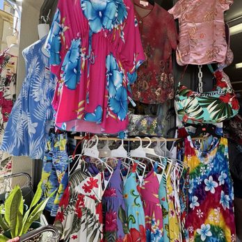 Cute Hawaii Gifts - Women's Clothing Near Me - Honolulu, Hawaii Cute Hawaii Gifts - Women's Clothing Near Me - Honolulu, Hawaii