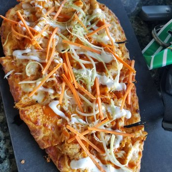 Topgolf - Buffalo chicken flatbread,  yummy!!! - New American Near Me - Jacksonville, Florida