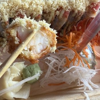 Tee-Jay Thai Sushi - Lobster tempura roll - Sushi Bars Near Me - Fort Lauderdale, Florida Tee-Jay Thai Sushi - Lobster tempura roll - Sushi Bars Near Me - Fort Lauderdale, Florida