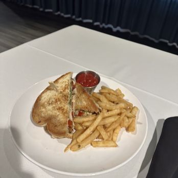 The Aviator - Chipotle chicken melt - American Near Me - Cleveland, Ohio The Aviator - Chipotle chicken melt - American Near Me - Cleveland, Ohio