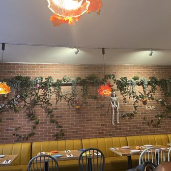 Sistory - inside - Thai Near Me - Albany, California Sistory - inside - Thai Near Me - Albany, California