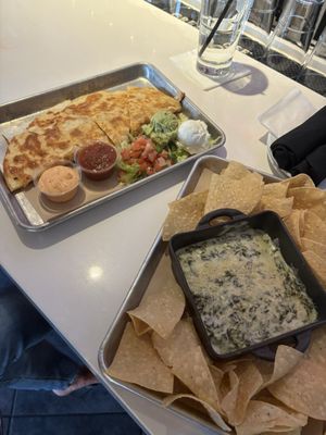 Bar Louie - Oakbrook Terrace by null