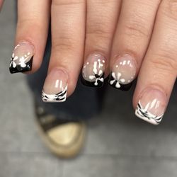 4 Tip To Toe - Fucked up nails.