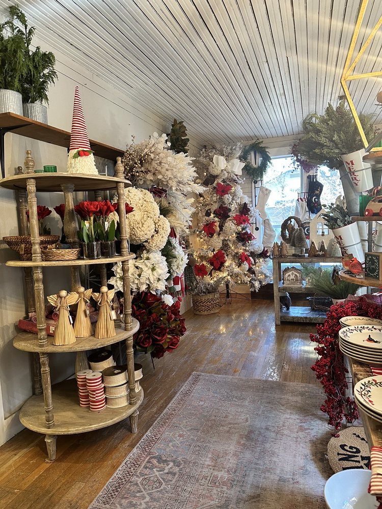 CURRENTS DECOR & DESIGN Updated September 2024 18 Photos 364 E