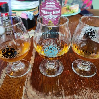 Hobbit Cafe - Mead flight - Burgers Near Me - Houston, Texas Hobbit Cafe - Mead flight - Burgers Near Me - Houston, Texas