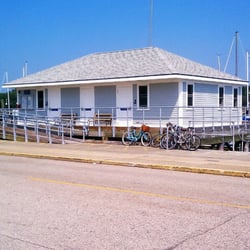 Coasters Harbor Island Marina