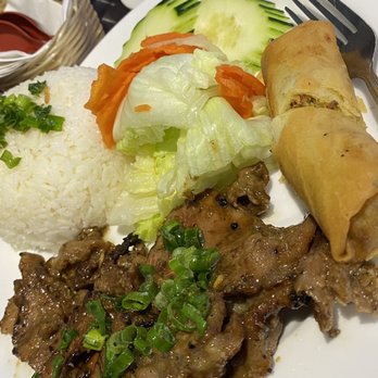 Pho Tran Vu - 117. BBQ Pork Slice over Rice plus added egg roll - Vietnamese Near Me - Mountain View, California Pho Tran Vu - 117. BBQ Pork Slice over Rice plus added egg roll - Vietnamese Near Me - Mountain View, California