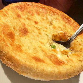 Cheddar's Scratch Kitchen - Chicken pot pie - Comfort Food Near Me - Denton, Texas