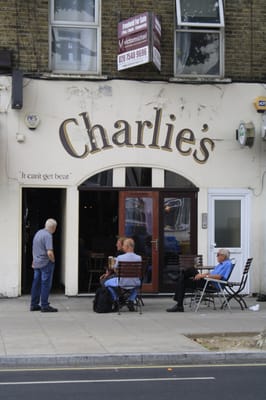 Charlie's Bar London by null