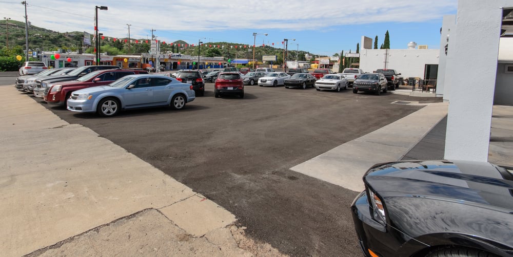 CHAMPION CHRYSLER JEEP DODGE RAM Updated September 2024 563 N Grand