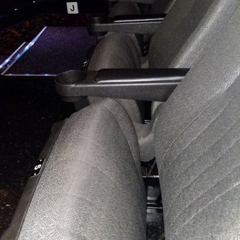 Regal Opry Mills - Old school seating - Cinema Near Me - Nashville, Tennessee