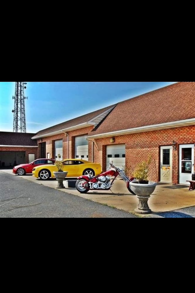 AUTO GRAPHICS Updated August 2024 62 Doe Run Rd, Manheim