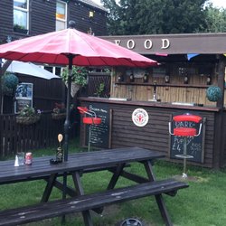 The Walnut Tree - Beer garden