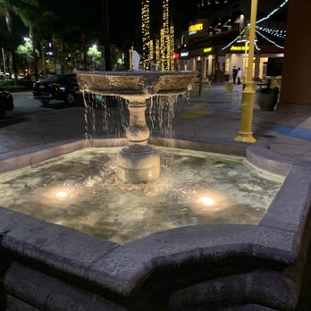 Afters Ice Cream - Outside - Desserts Near Me - Riverside, California