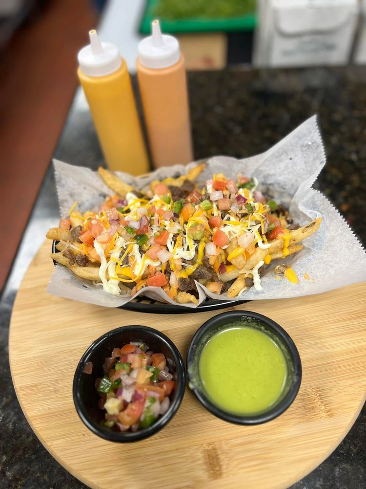 TAQUERIA EL TENAMPA