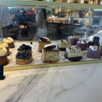 The Tampa EDITION - Coffee shop daily sweets corner - made daily - Hotels Near Me - Tampa, Florida The Tampa EDITION - Coffee shop daily sweets corner - made daily - Hotels Near Me - Tampa, Florida