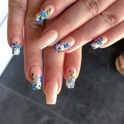 JM Nail Studio - One of my favorite Mimi designs & posted it to a FB page!! Got more than 2k likes