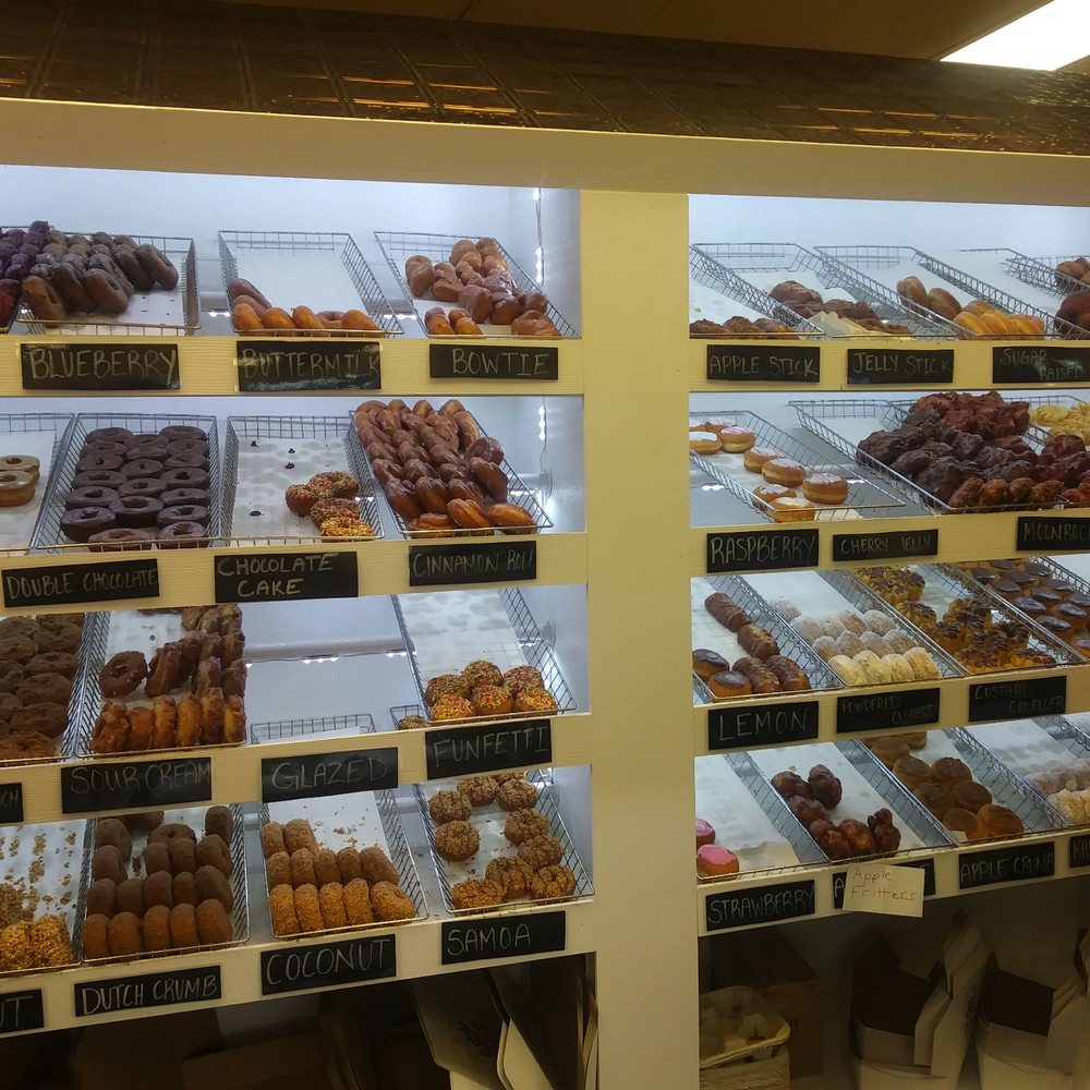 Daily Dozen - Donuts Near Me - Sterling Heights, Michigan Daily Dozen - Donuts Near Me - Sterling Heights, Michigan