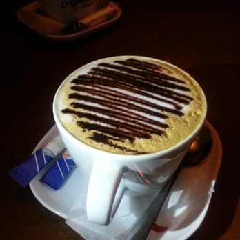 Piwiarnia Warka - duze cappuccino - Restaurants Near Me - Suwałki, PD