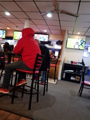 seasons tickets sports pub 554 front st manchester nh pizza mapquest