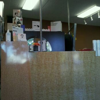 Distinctive Hair - Hair Salons Near Me - Everett, Washington Distinctive Hair - Hair Salons Near Me - Everett, Washington