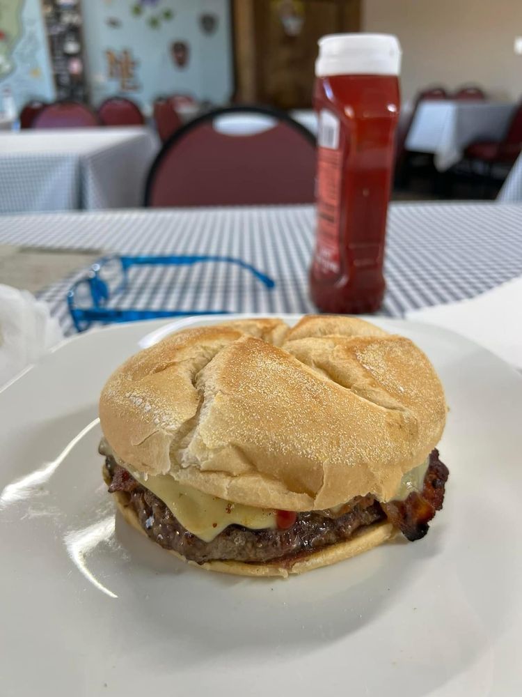 JIMMY’S MAKIN BACON Updated October 2024 14 Photos 465 County Rd