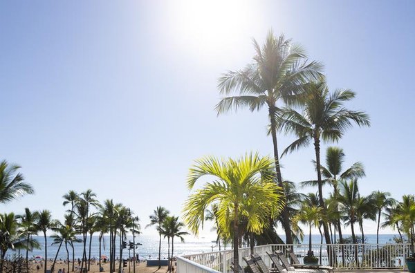 Park Shore Waikiki Hotel by null