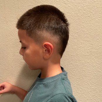Xplicit Barbershop - Barbers Near Me - Los Angeles, California Xplicit Barbershop - Barbers Near Me - Los Angeles, California