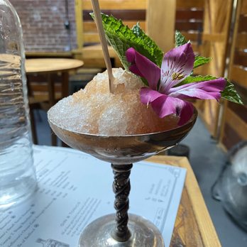 600 T - Singani Ice - Cocktail Bars Near Me - Washington, DC, District of Columbia