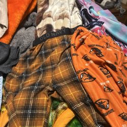 Value Village - Gaming pants