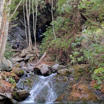 Alum Cave Trail - Hiking Near Me - Gatlinburg, Tennessee Alum Cave Trail - Hiking Near Me - Gatlinburg, Tennessee