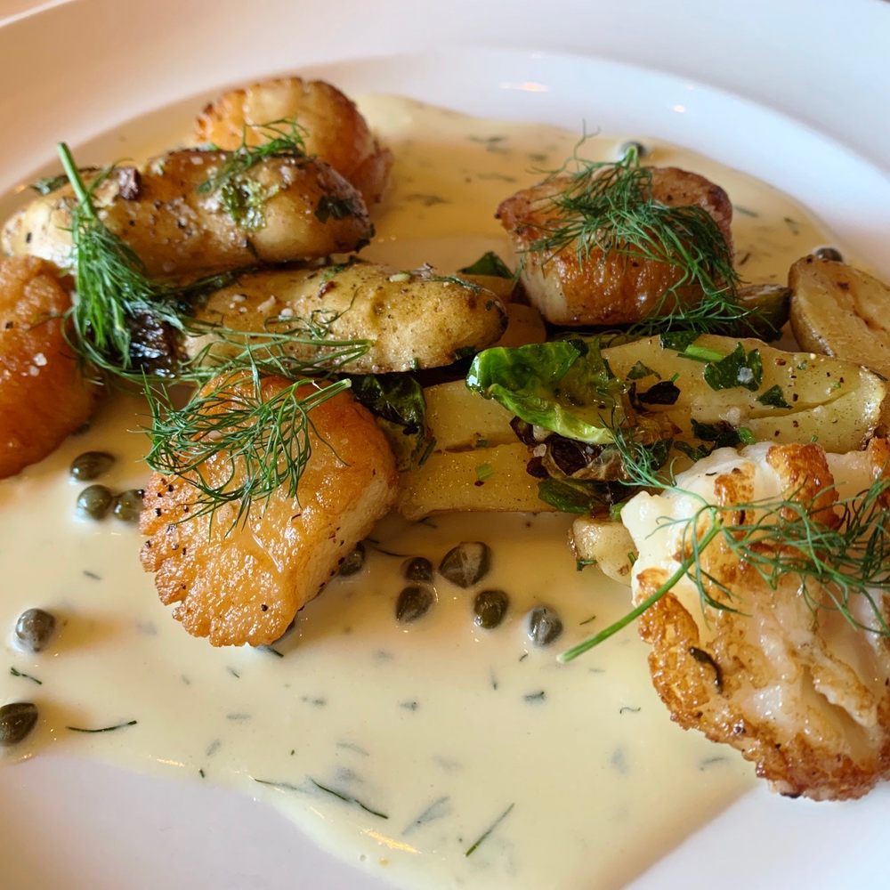 Southern Inn - Pan seared sea scallops - Bars Near Me - Lexington, Virginia Southern Inn - Pan seared sea scallops - Bars Near Me - Lexington, Virginia